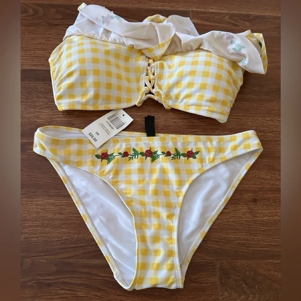 Hot Topic 2 piece bikini - Picture 6 of 6